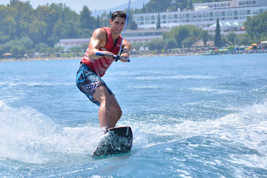 dassia kalami wakrboard corfu watersports 1